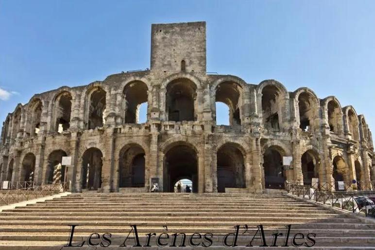 Apartmán Nuit A La Roquette, Arles Exteriér fotografie