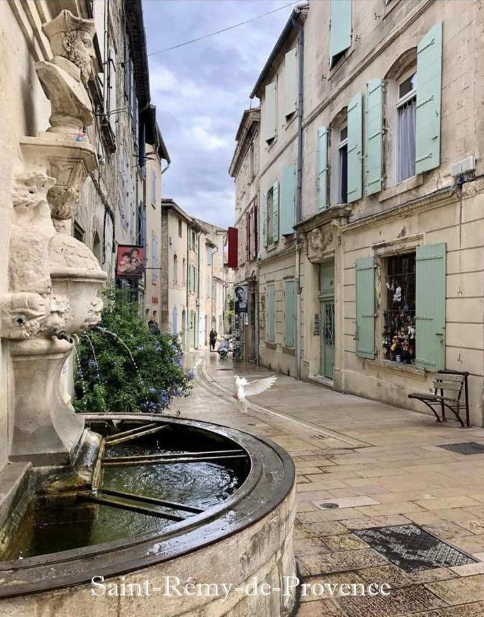 Apartmán Nuit A La Roquette, Arles Exteriér fotografie